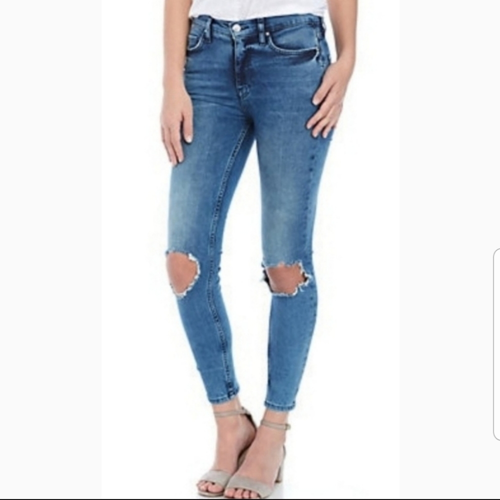 Free People distressed skinny jeans sz 30